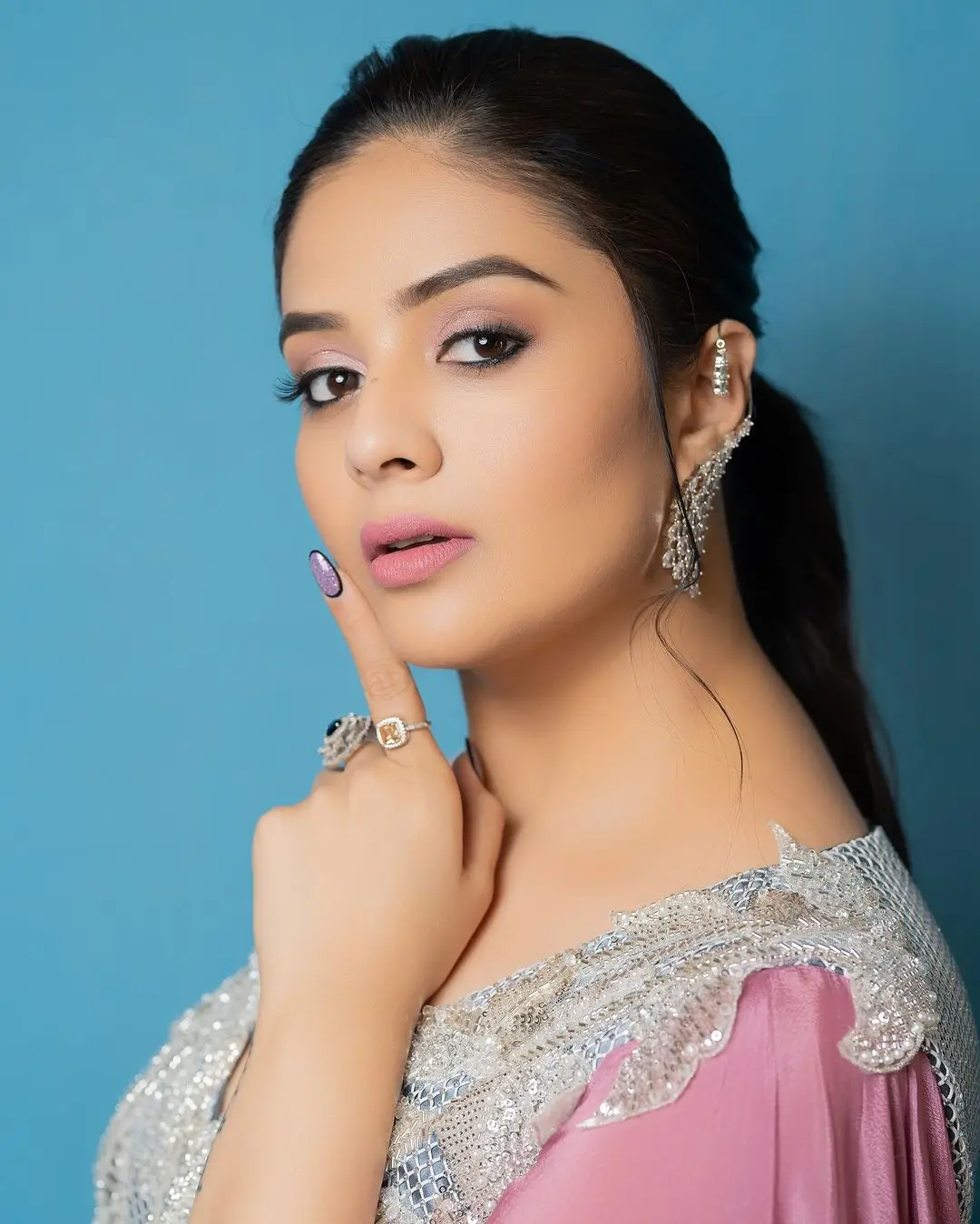 Gemini TV Anchor Sreemukhi in Long Pink Gown